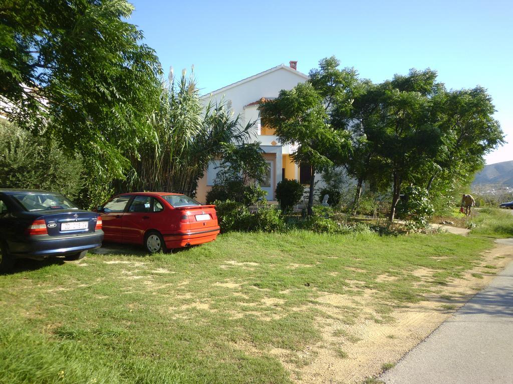 Apartments Kresimir Beauty With Shadow Trees And Parking Place พาก ภายนอก รูปภาพ